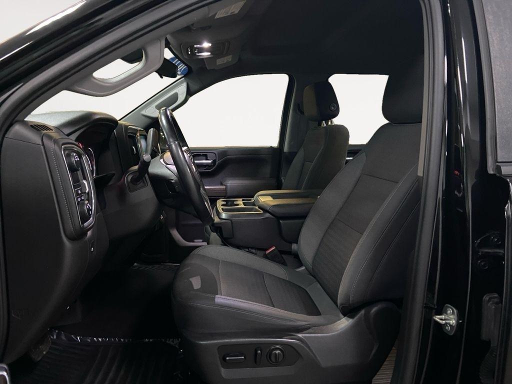 Chevrolet Silverado 1500  2021