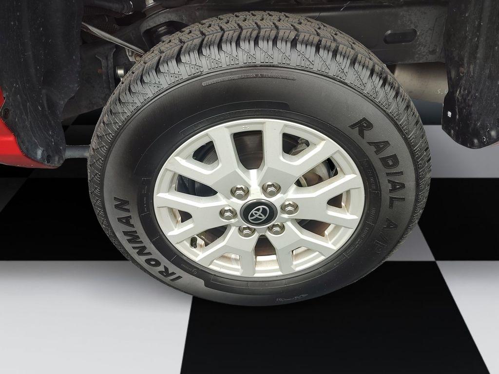 Toyota Tacoma 2WD  2024