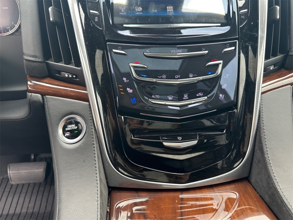 Cadillac Escalade  2020 Cadillac Escalade  2020