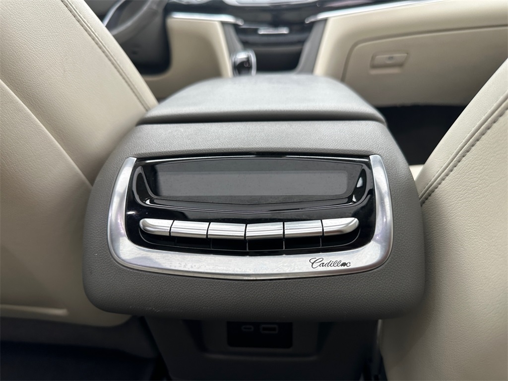 Cadillac XT6  2020 Cadillac XT6  2020