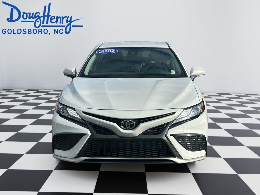 Toyota Camry  2024