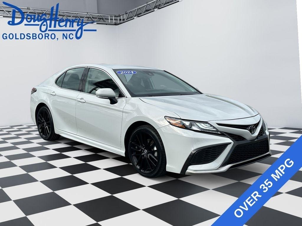 Toyota Camry  2024