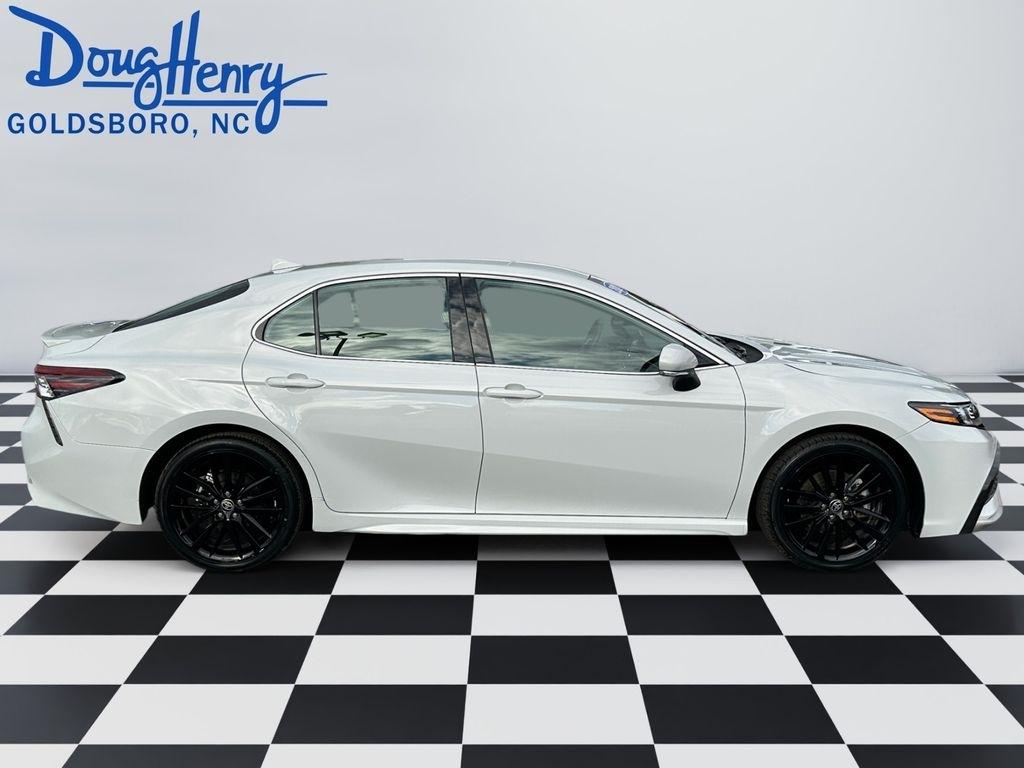 Toyota Camry  2024