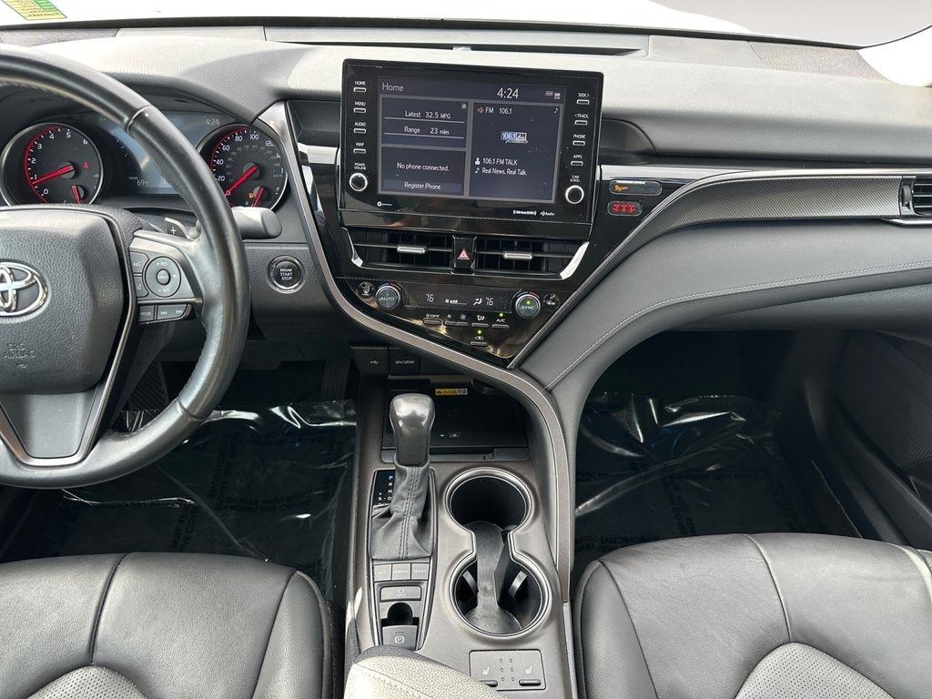 Toyota Camry  2024
