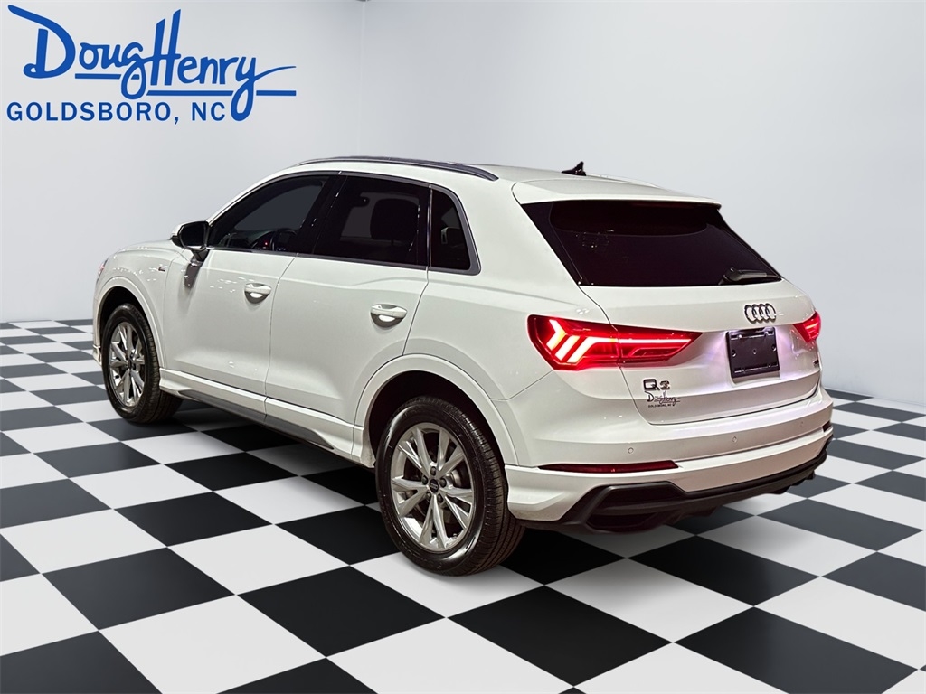 Audi Q3  2024 Audi Q3  2024