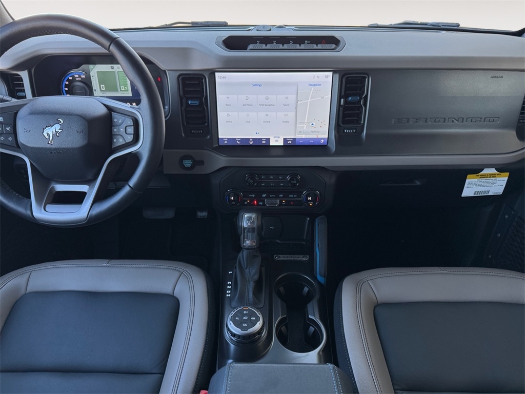 Ford Bronco  2024 Ford Bronco  2024