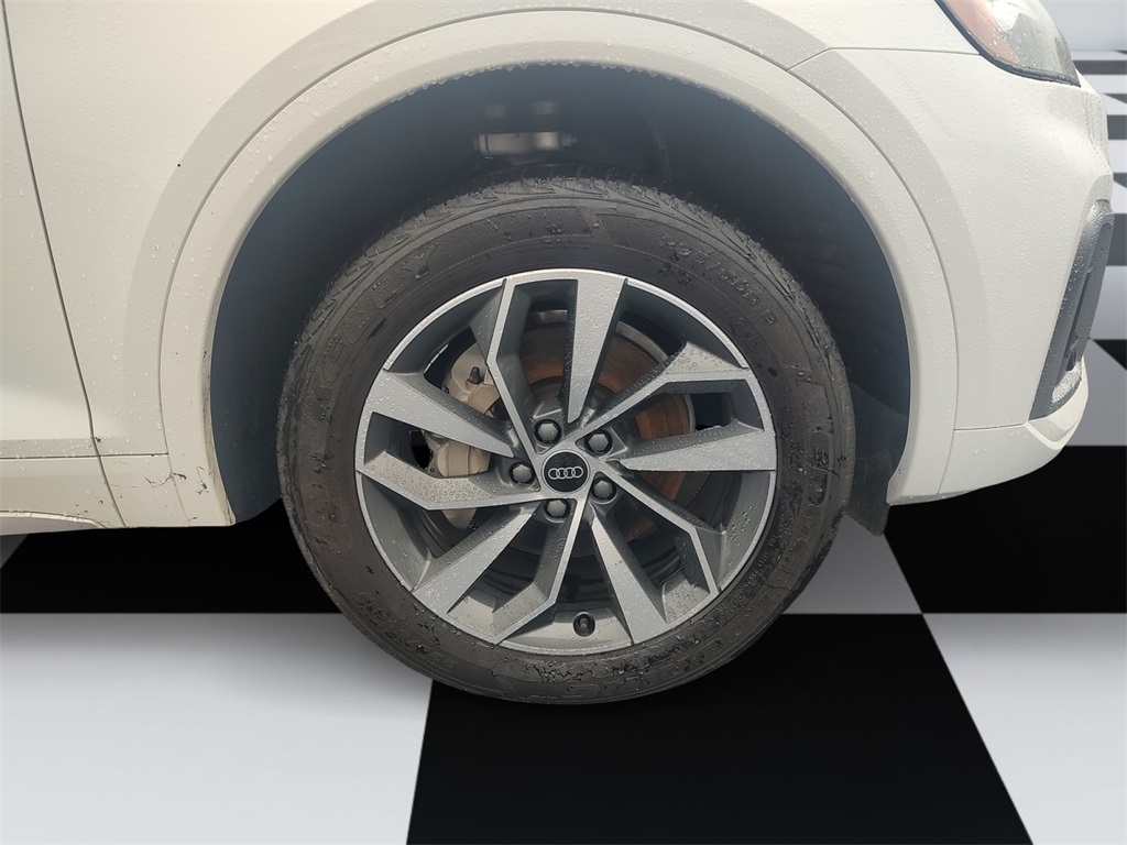 Audi Q5  2024 Audi Q5  2024