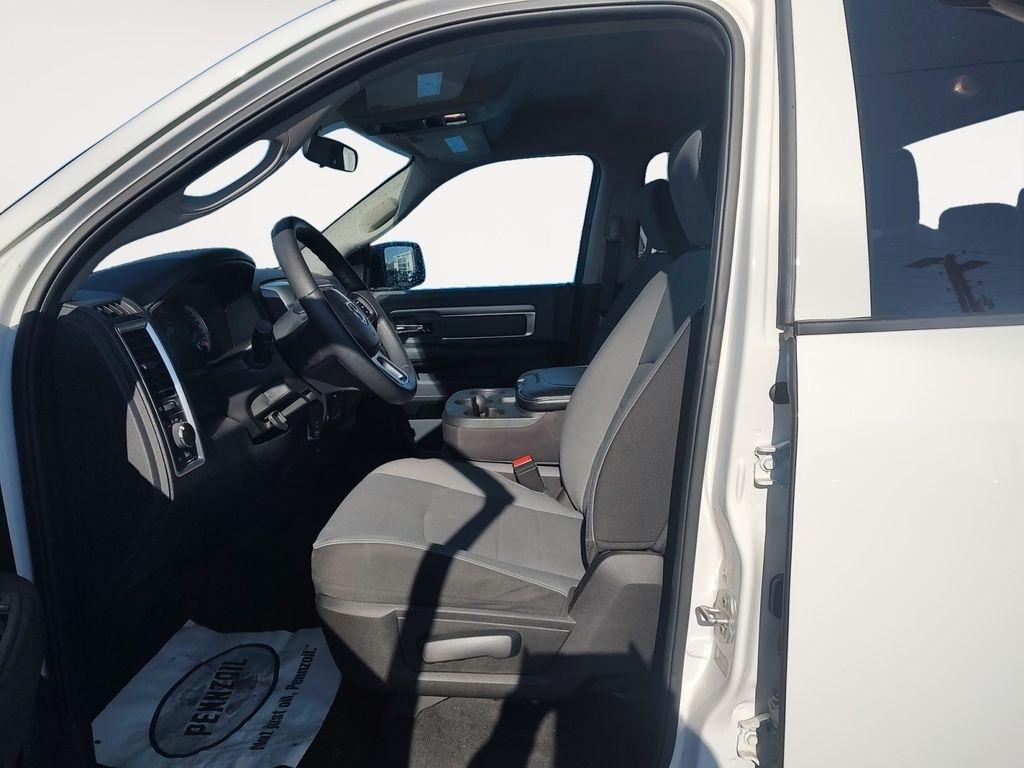 RAM 1500 Classic  2024