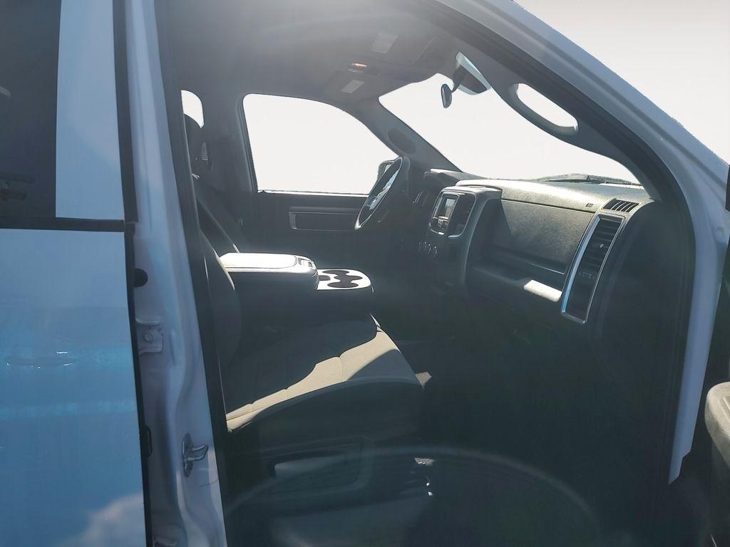 RAM 1500 Classic  2024