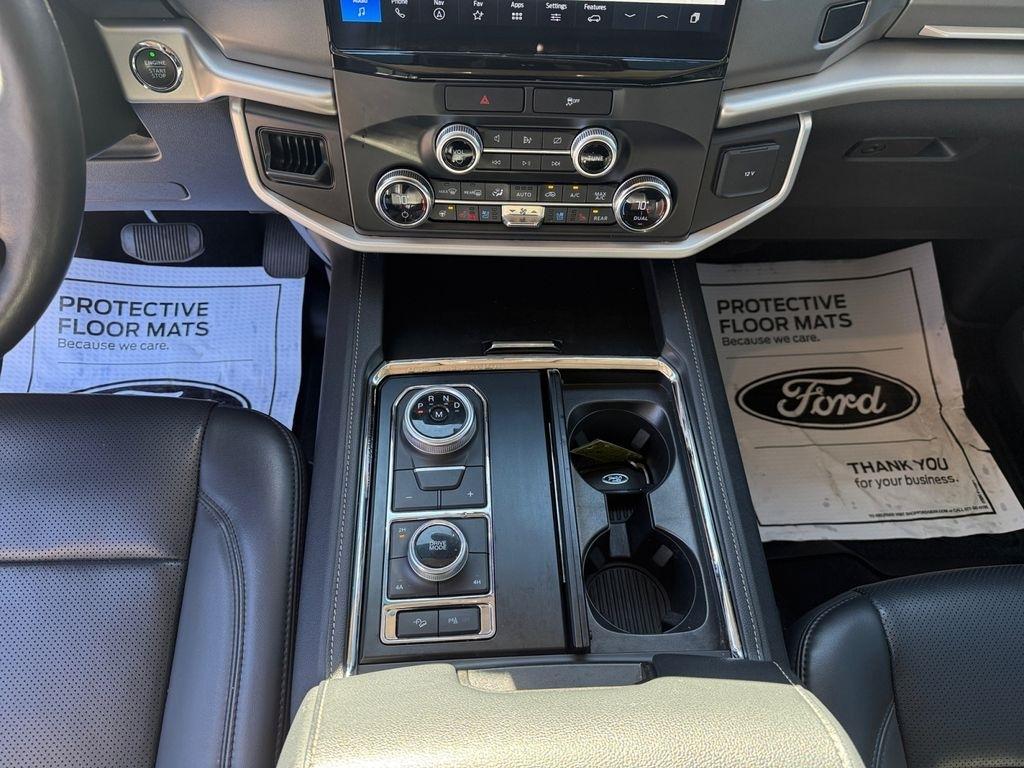 Ford Expedition  2022