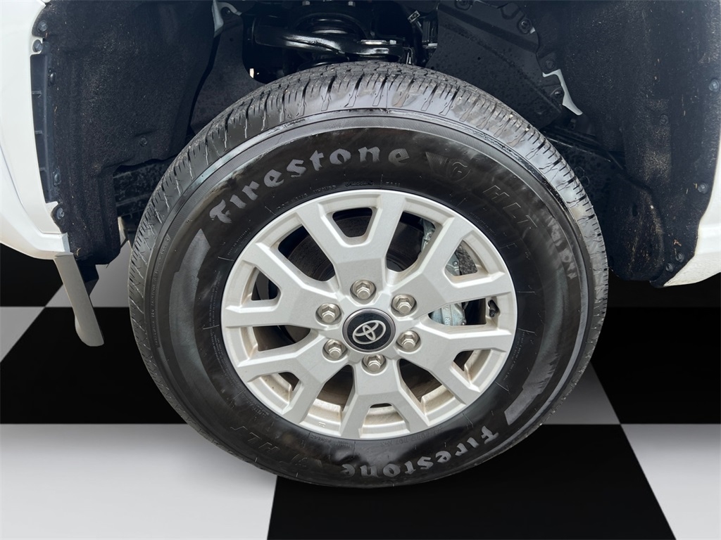 Toyota Tacoma 4WD  2024