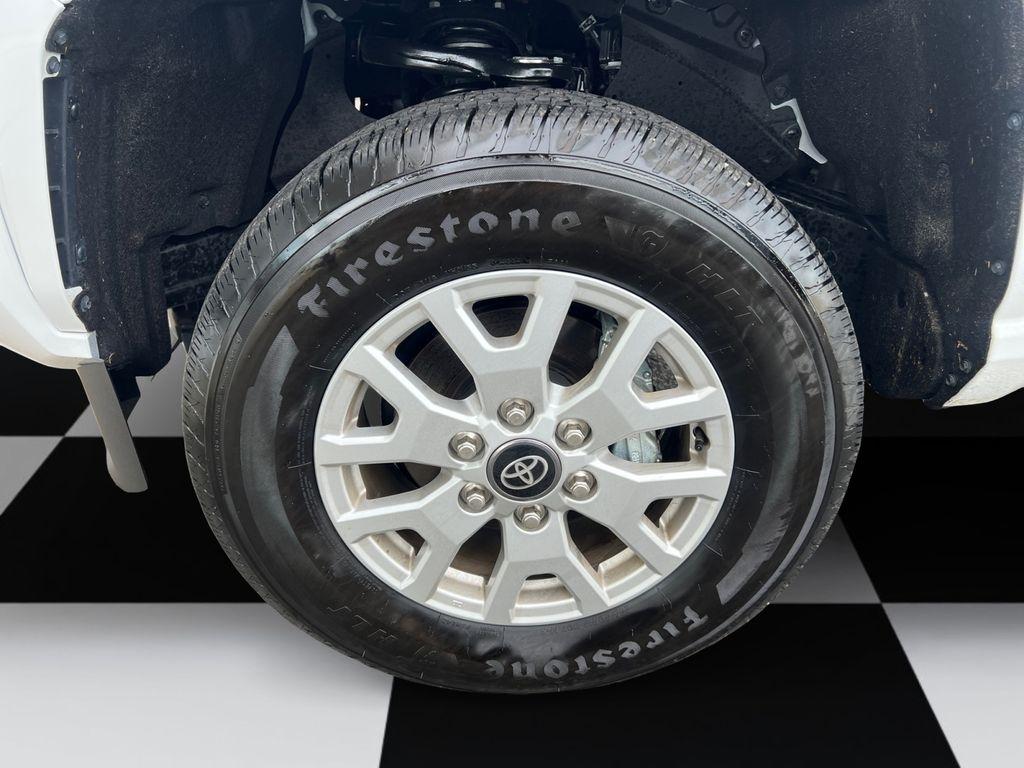 Toyota Tacoma 4WD  2024