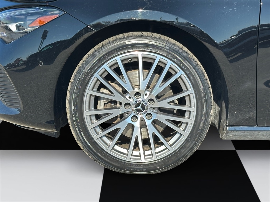 Mercedes-Benz CLA  2025