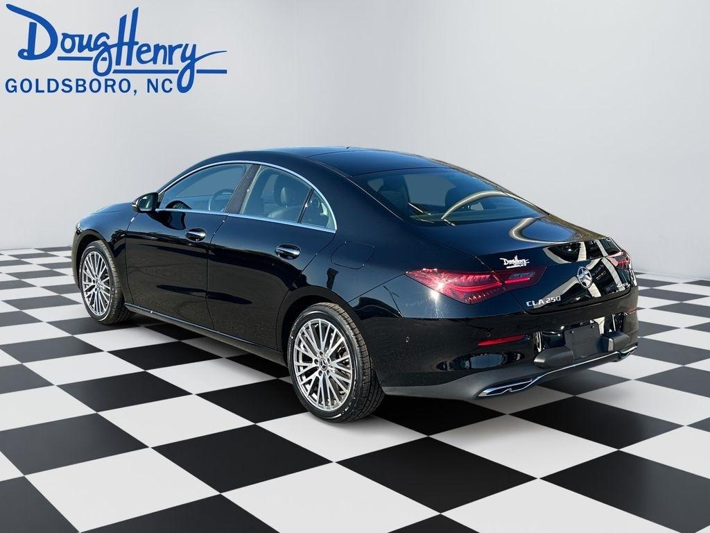 Mercedes-Benz CLA  2025