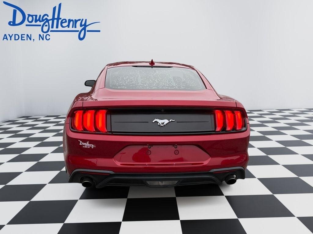 Ford Mustang  2022