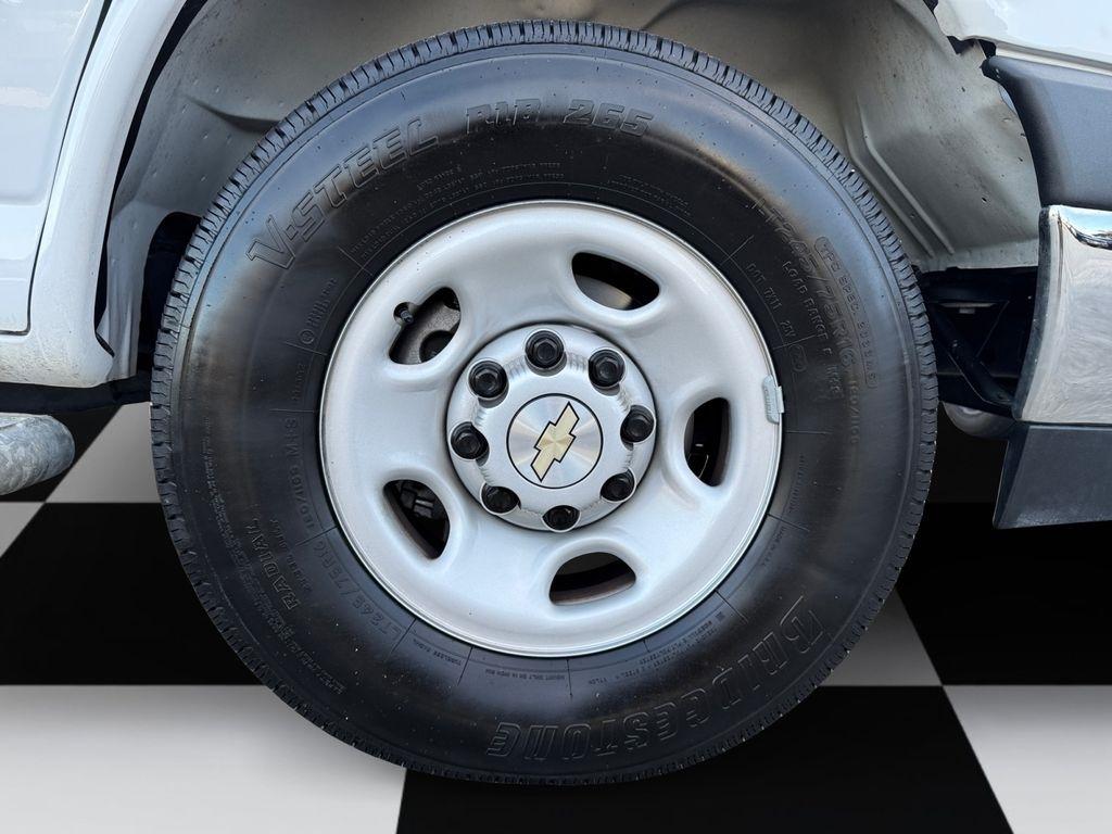 Chevrolet Express Cargo Van  2024