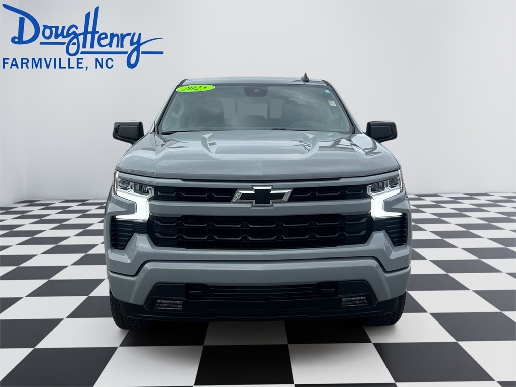 Chevrolet Silverado 1500  2025