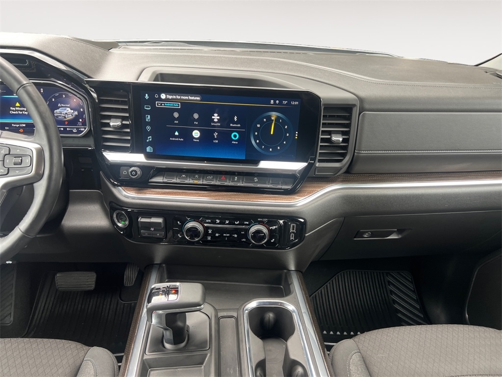 Chevrolet Silverado 1500  2025