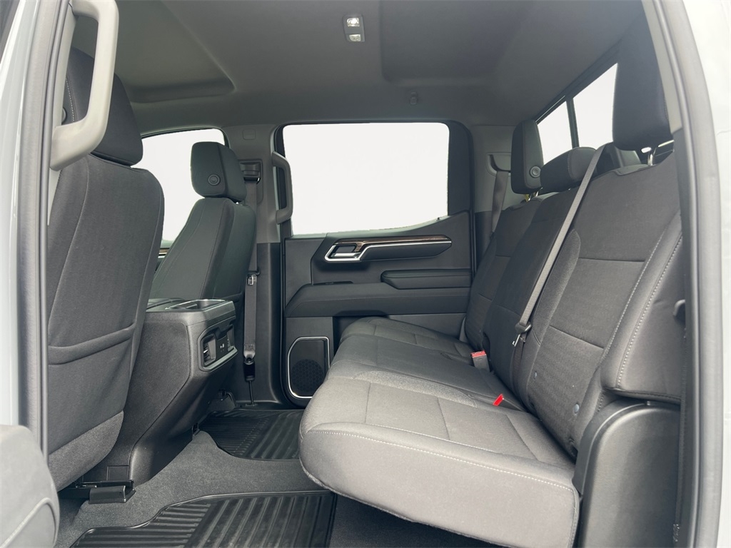 Chevrolet Silverado 1500  2025