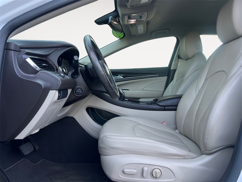 Buick LaCrosse  2017