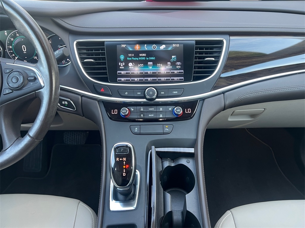 Buick LaCrosse  2017