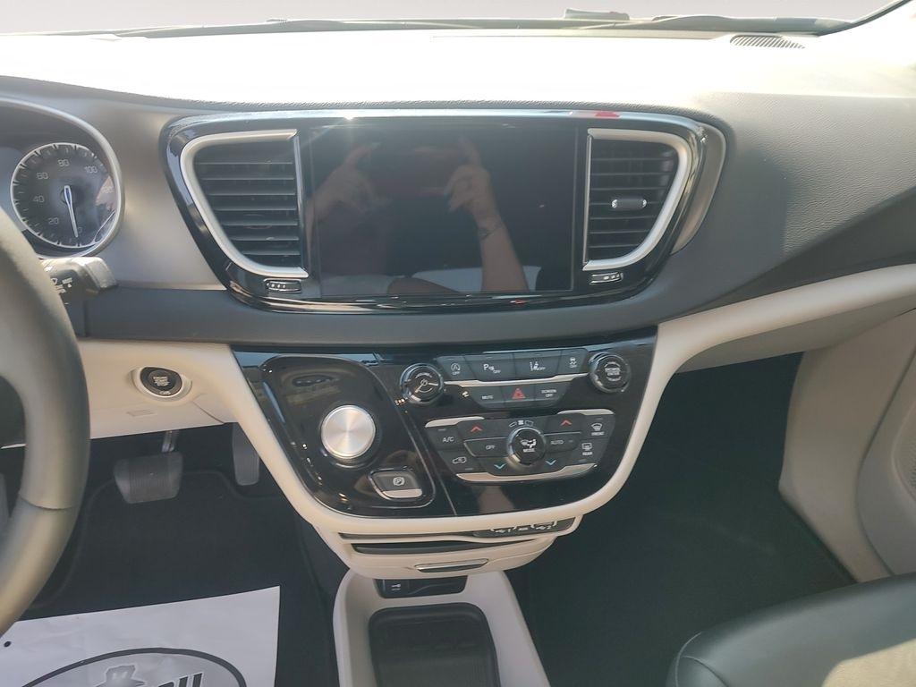 Chrysler Pacifica  2024