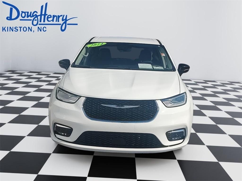 Chrysler Pacifica  2024