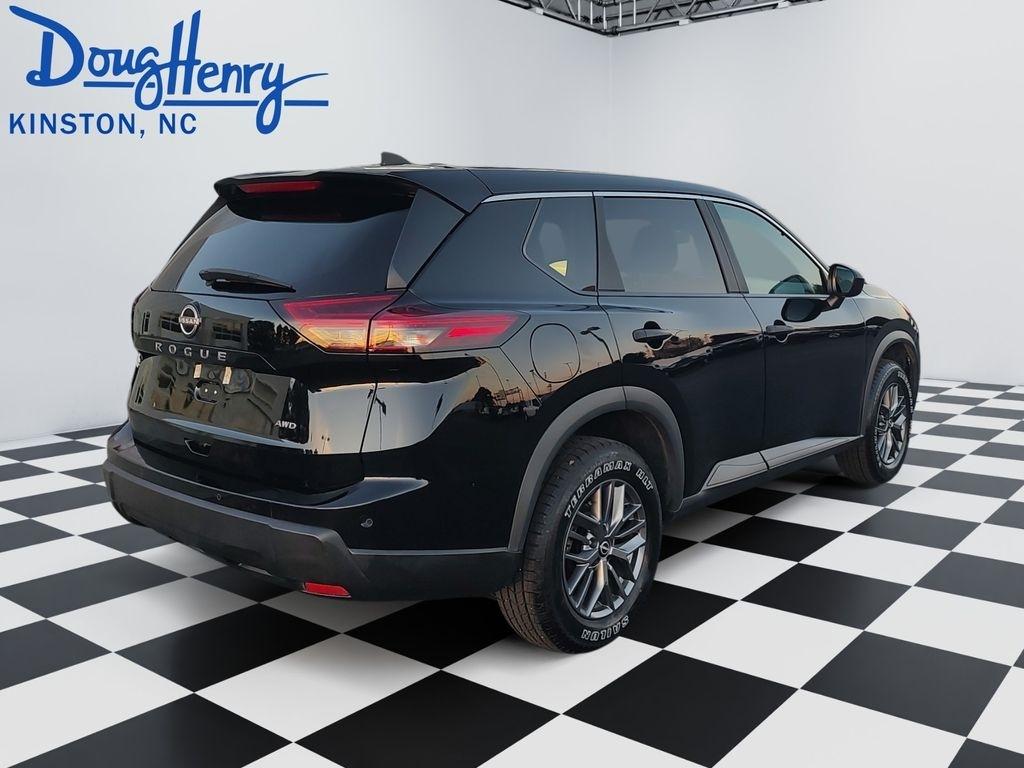 Nissan Rogue  2024