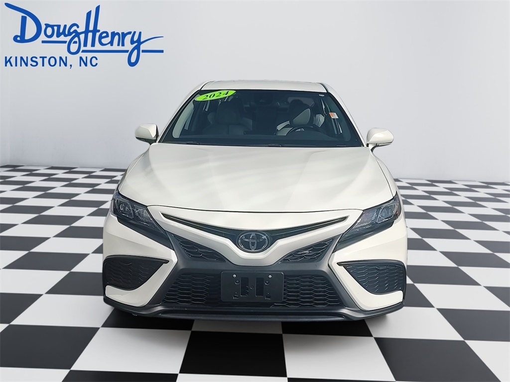 Toyota Camry  2024