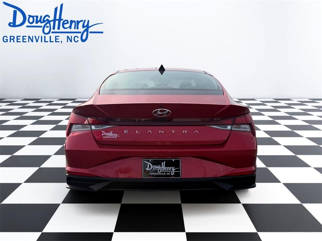 Hyundai Elantra  2023