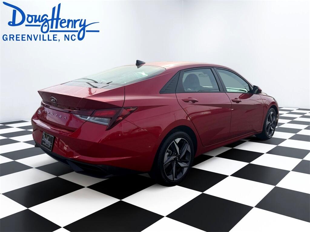 Hyundai Elantra  2023