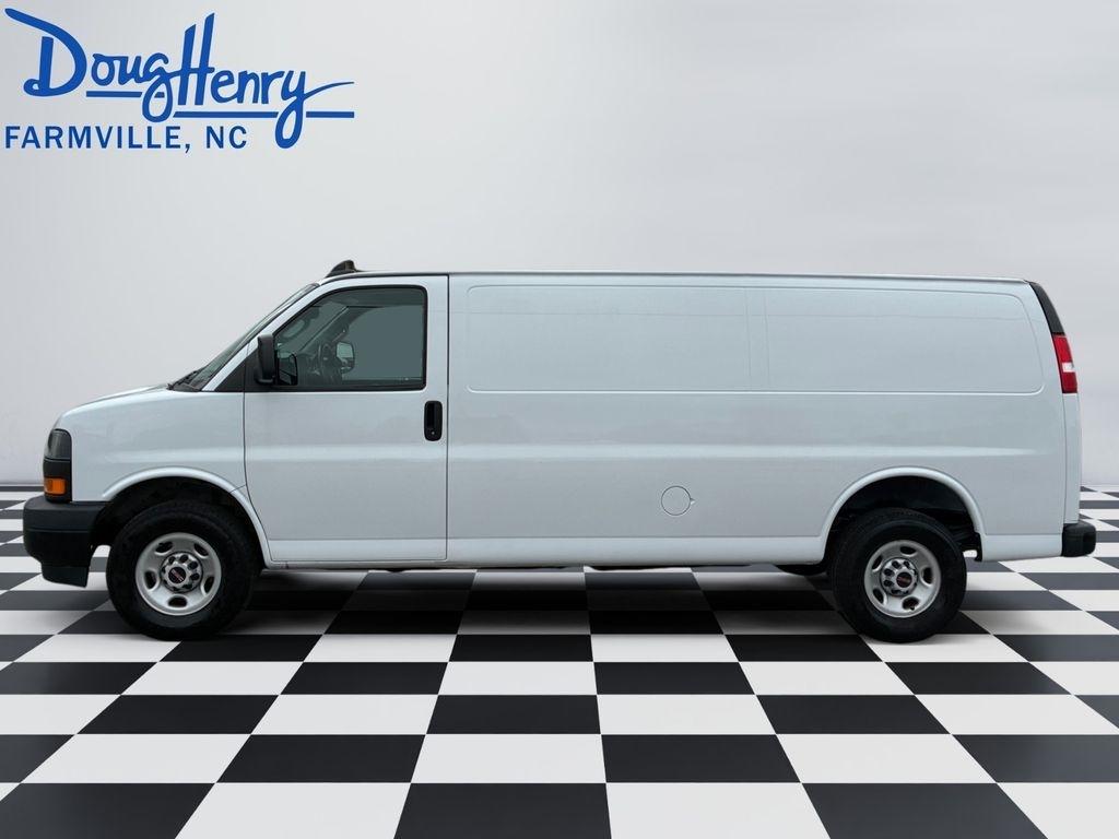 GMC Savana Cargo Van  2023