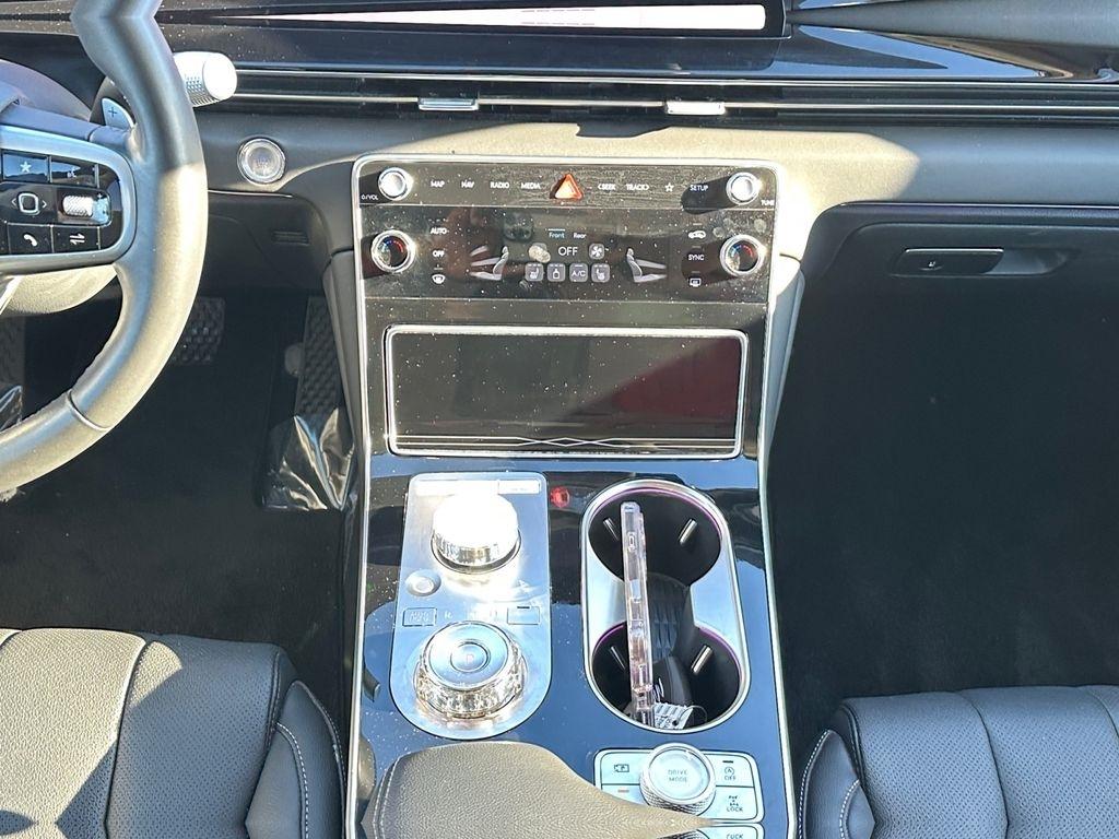 Genesis GV80  2025