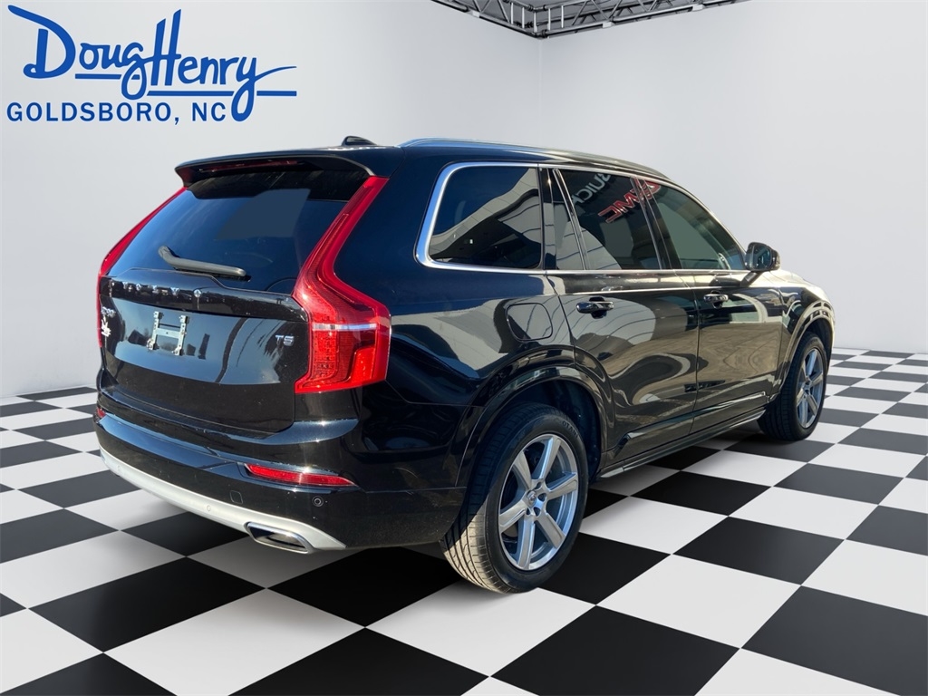 Volvo XC90  2021
