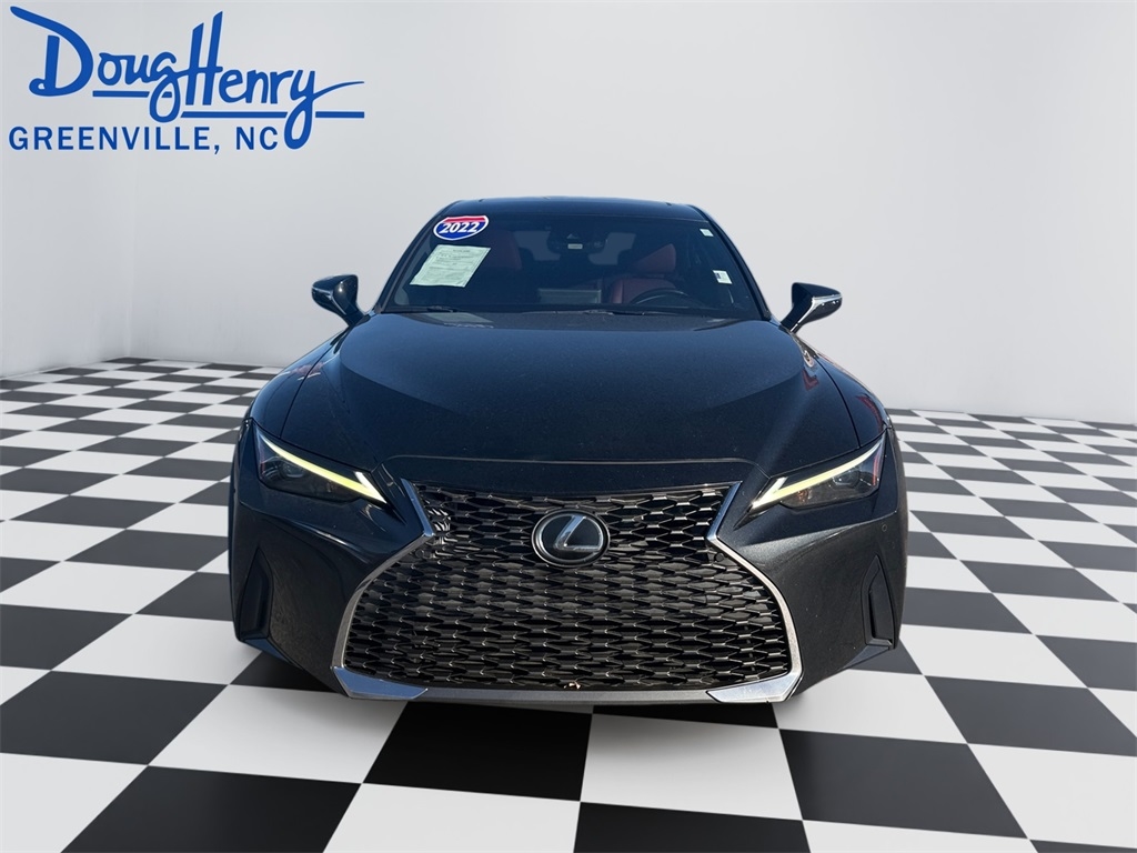 Lexus IS  2022