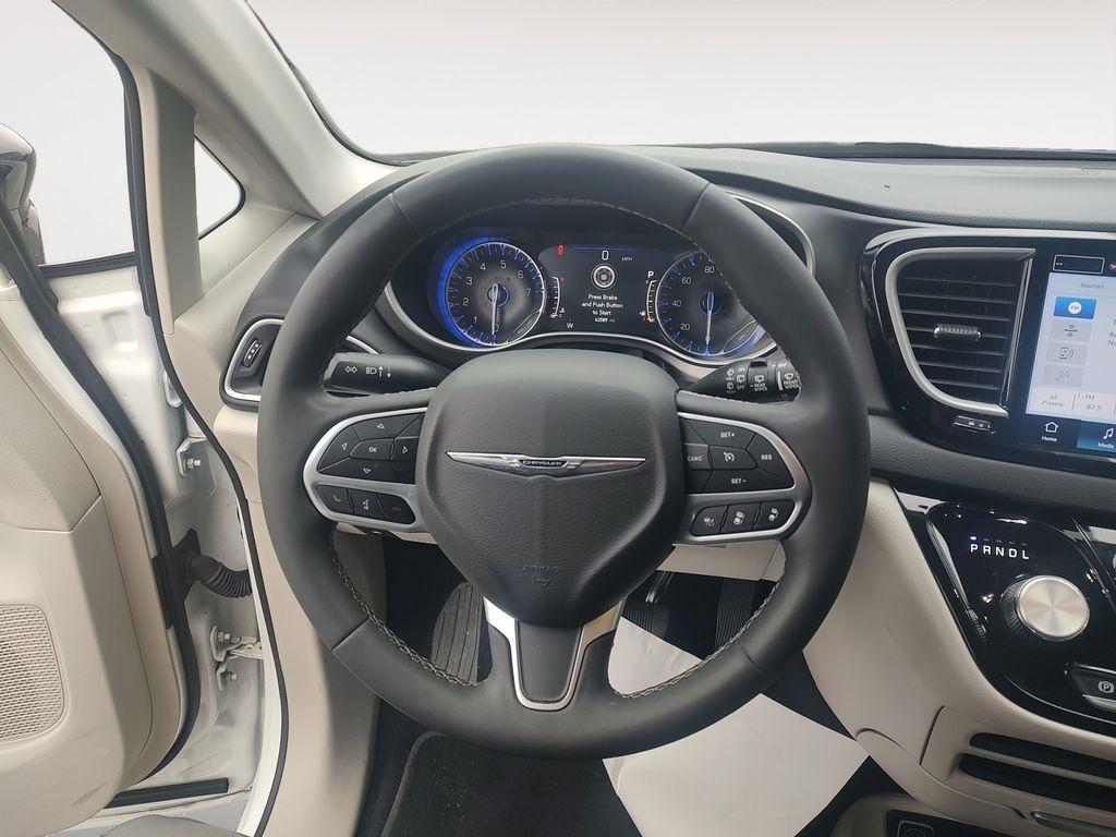 Chrysler Pacifica  2024