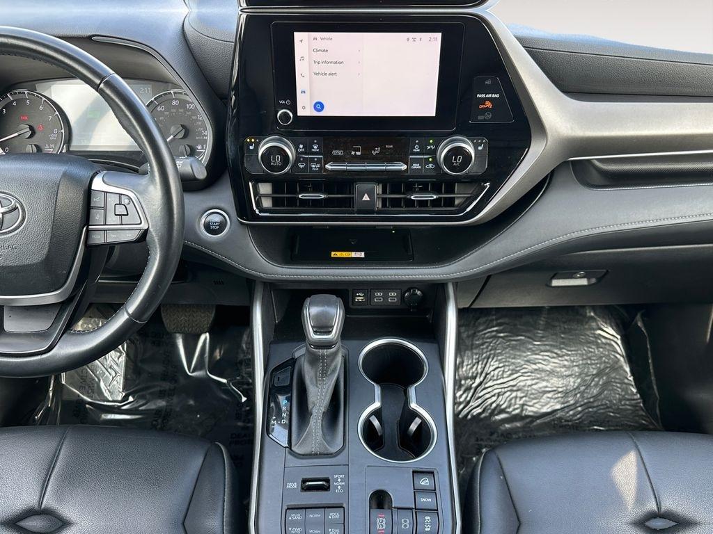 2024 Toyota Highlander XLE - Photo 11