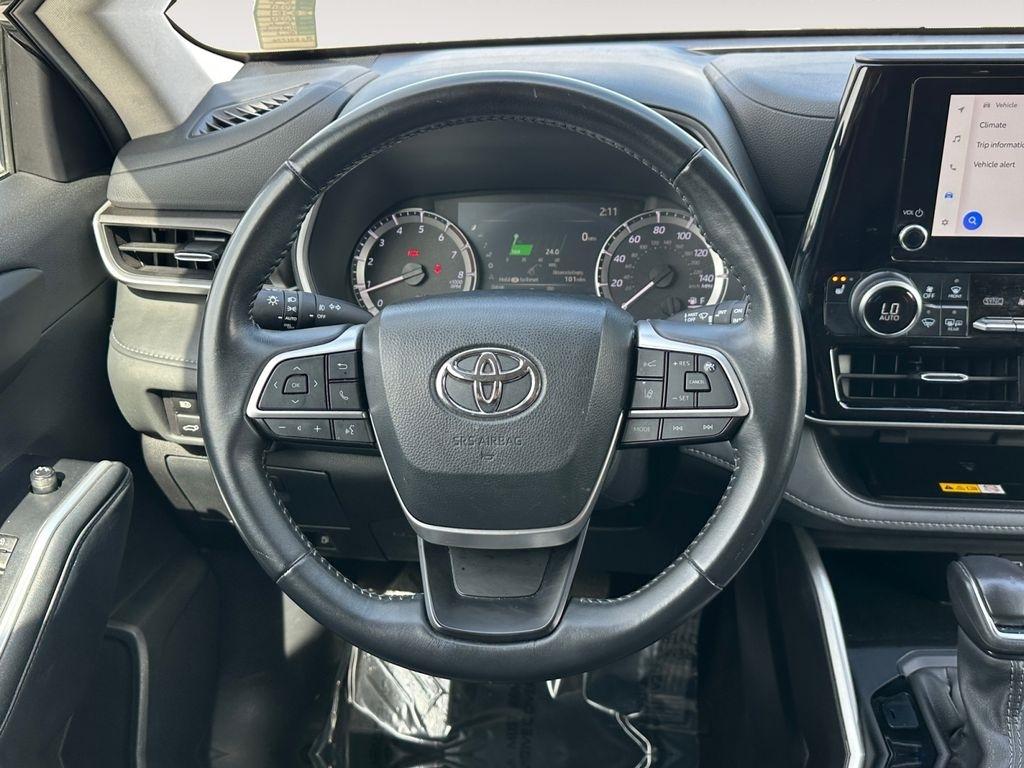 2024 Toyota Highlander XLE - Photo 12