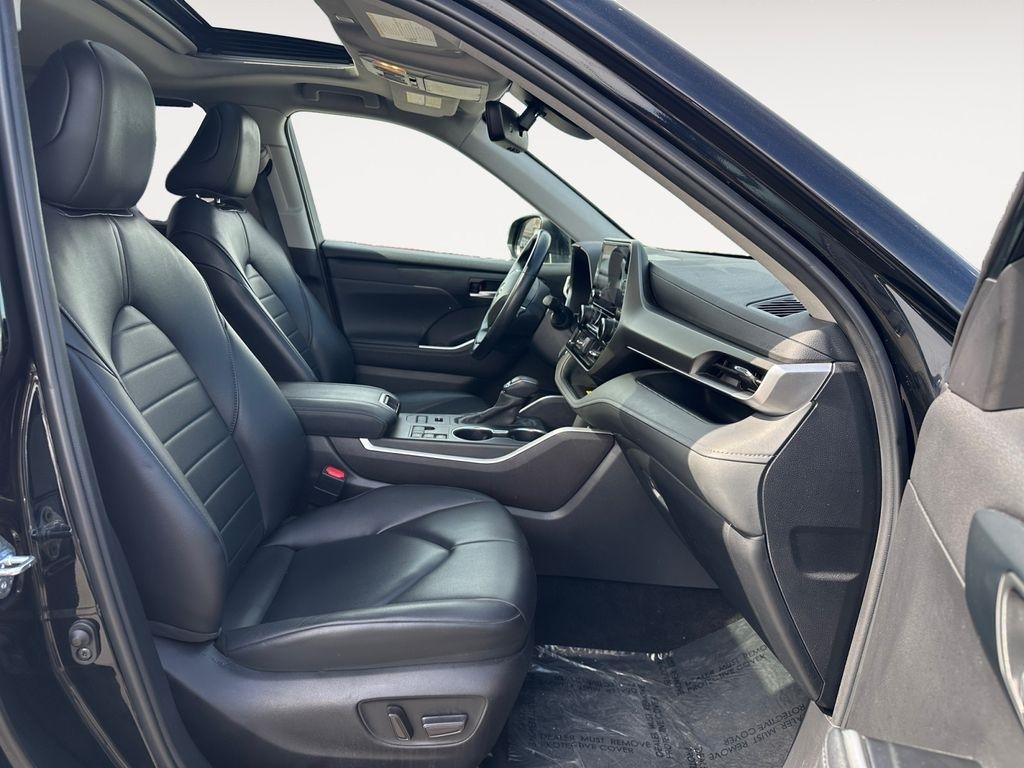 2024 Toyota Highlander XLE - Photo 15