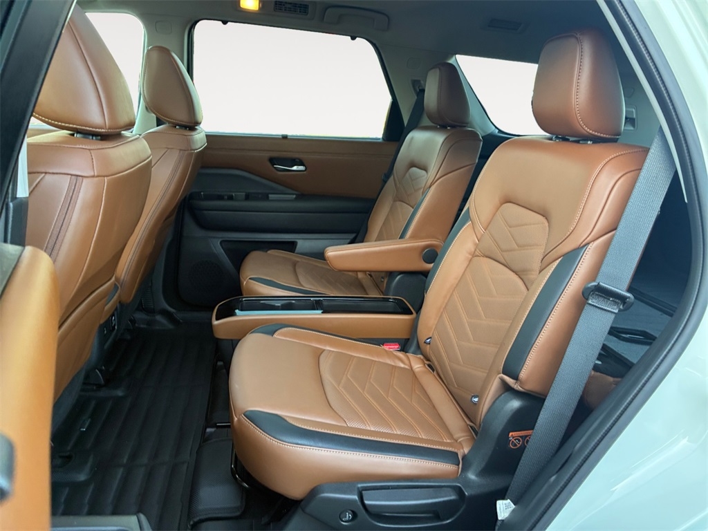 Nissan Pathfinder  2024