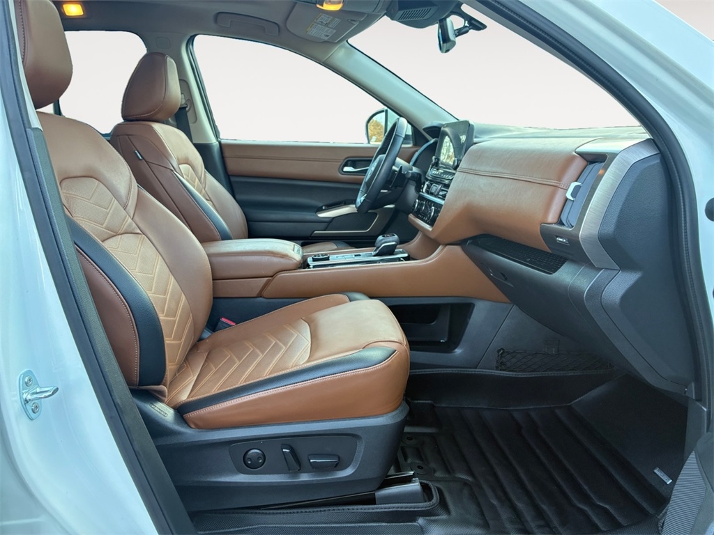 Nissan Pathfinder  2024