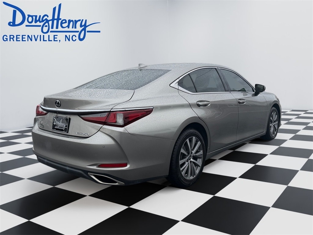 Lexus ES  2019