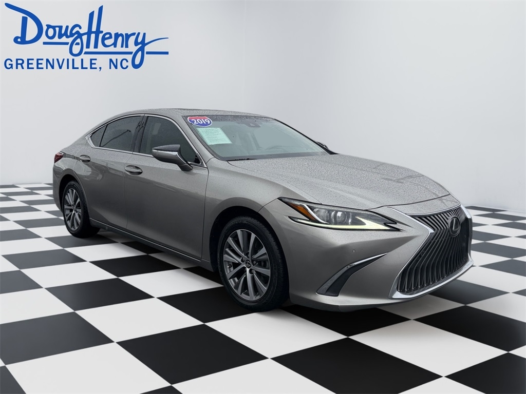 Lexus ES  2019