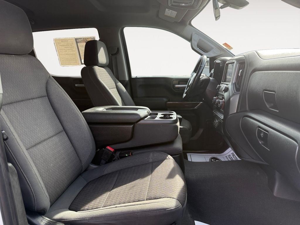 Chevrolet Silverado 1500  2021