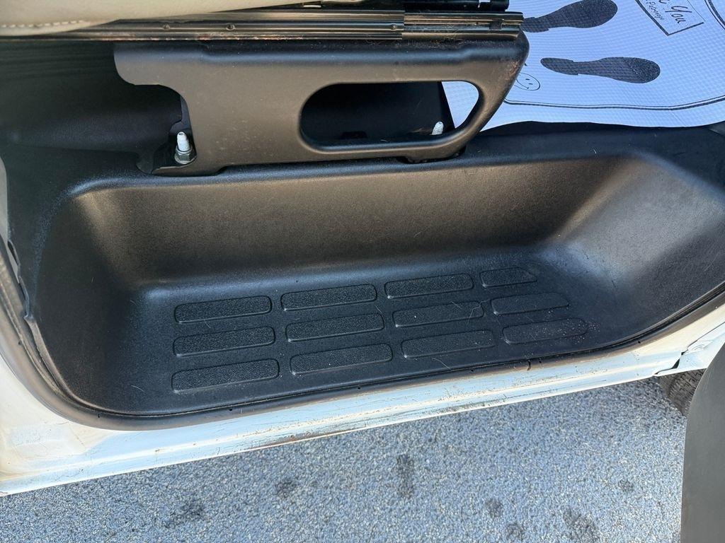 GMC Savana Cargo Van  2020