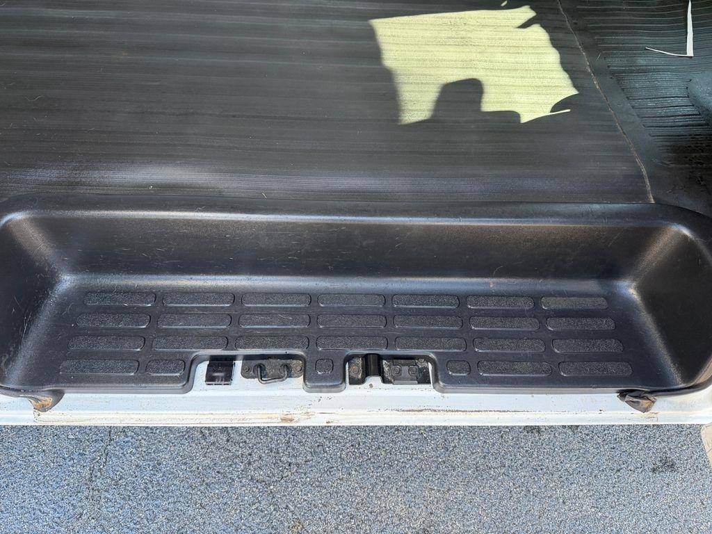 GMC Savana Cargo Van  2020