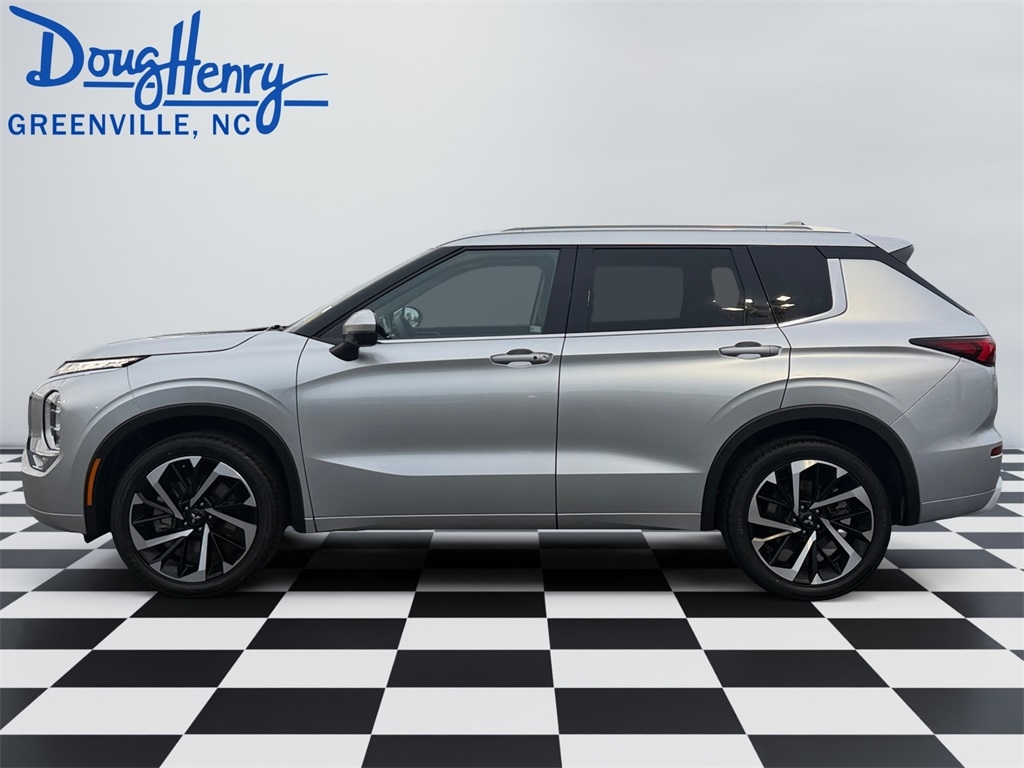 Mitsubishi Outlander  2023