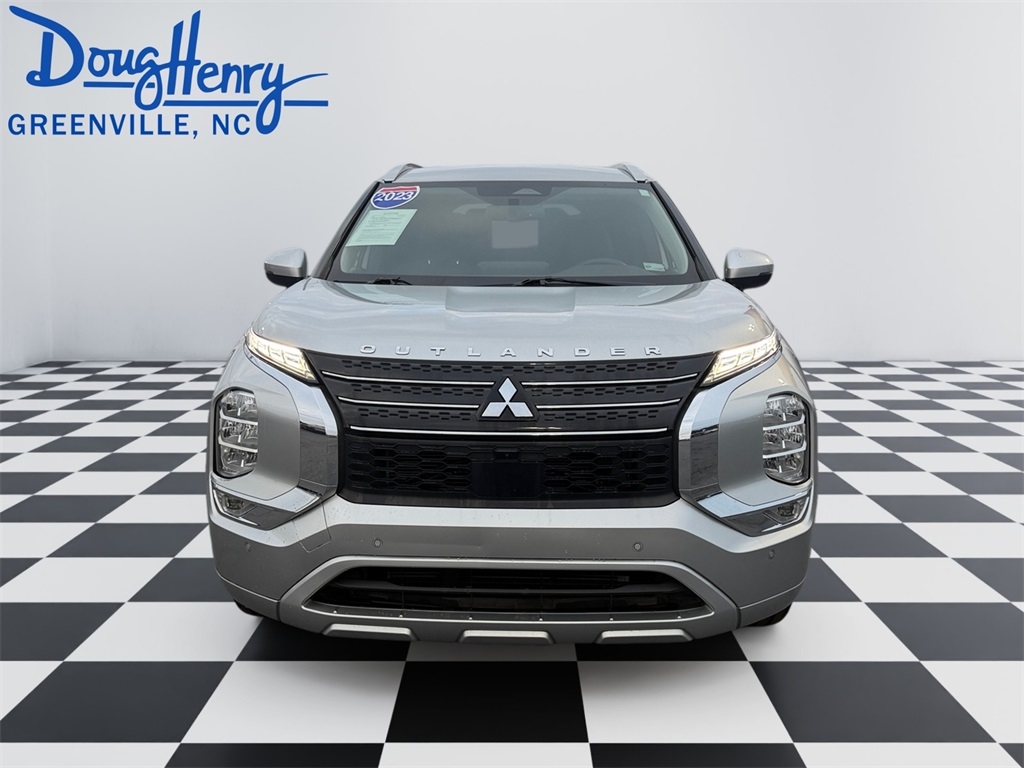 Mitsubishi Outlander  2023
