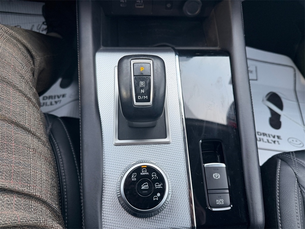 Mitsubishi Outlander  2023