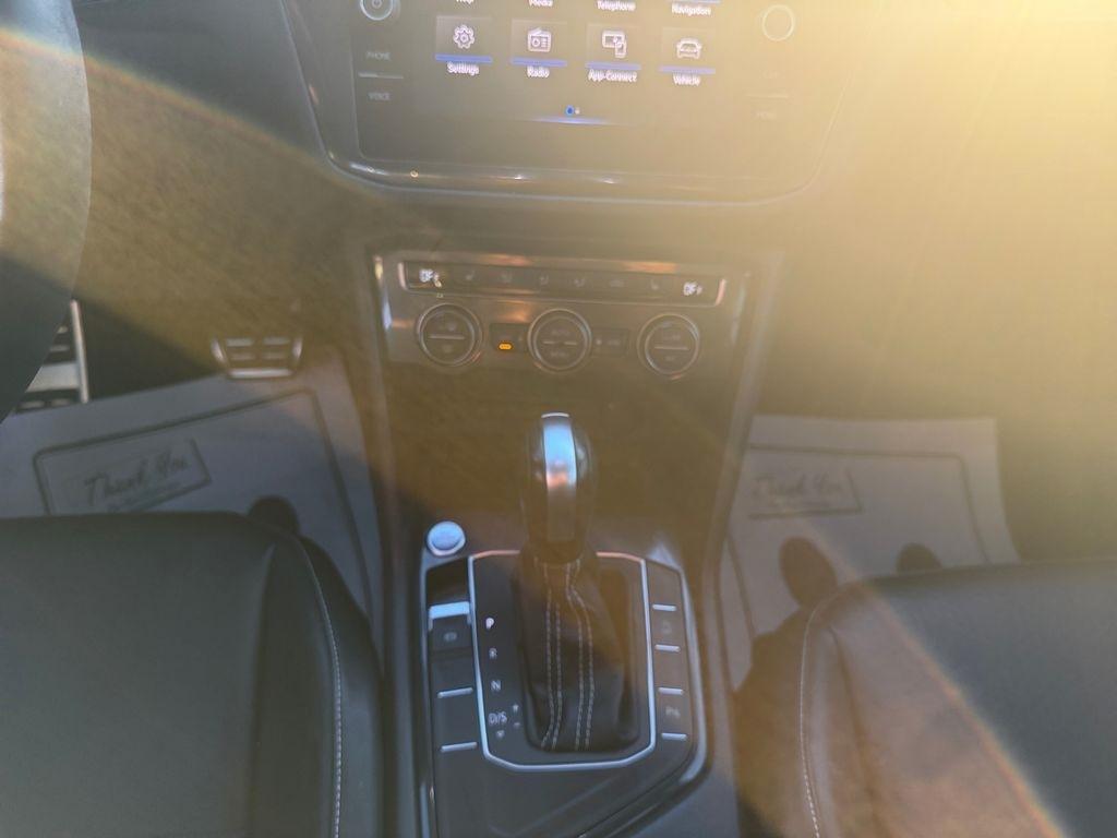 Volkswagen Tiguan  2021